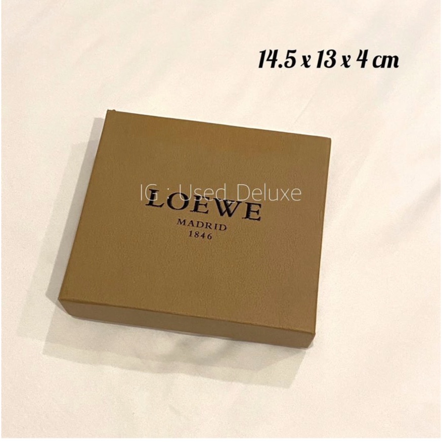 กล่องLoewe กล่องโลเอเว่ กล่องกระเป๋าเงิน กล่องกระเป๋าตัง กล่องแบรนด์เนมของแท้💯