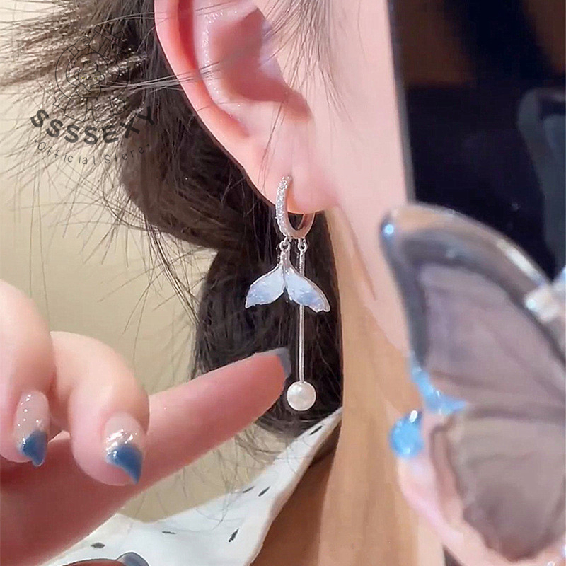 SSSEXY [ลดราคา] ของขวัญสุดพิเศษ! ต่างหูปลาพู่เรืองแสง ✨ ดังดัง มีชีวิตชีวา B022