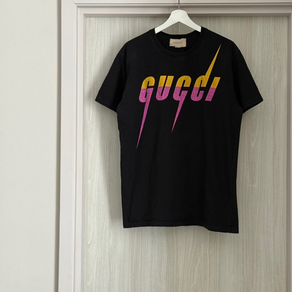 พร้อมส่ง Gucci Blade Print Second  hand Size: M44/29