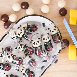 X.C นมช็อคโกแลตบอลเเพนด้า mylikes chocolate ขนมทานเล่น ด้านนอกเป็นช็อคโกแลตและไวท์ช็อคเคลือบ อร่อย เคี้ยวเพลิน