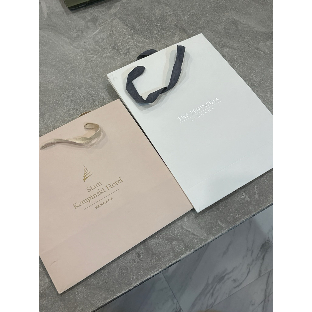 ถุง Kempenski & The peninsula bangkok