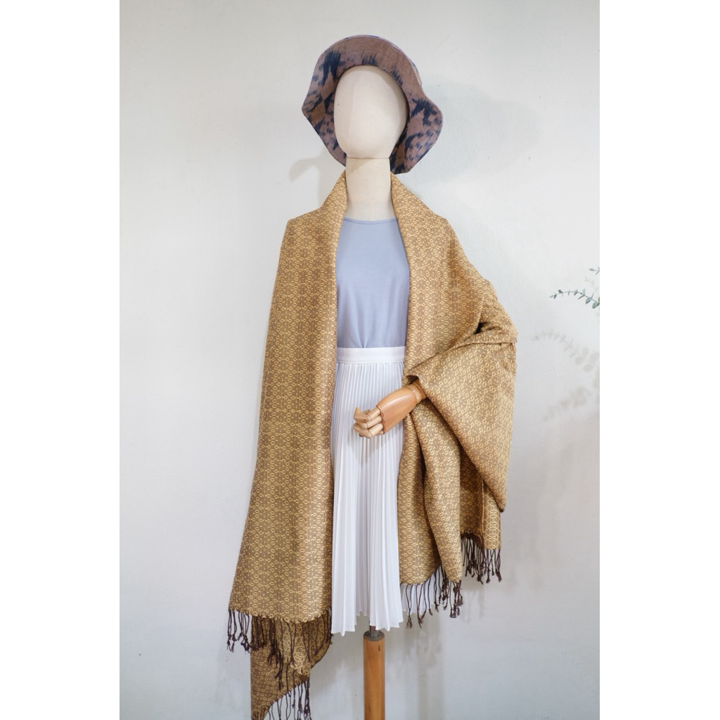 ผ้าฝ้ายทอมือ ผ้าทอยกดอก ยาว 1*2 เมตร 🧵🌸