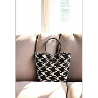 AMARA  Zenity ( ทรงฐานกว้าง)