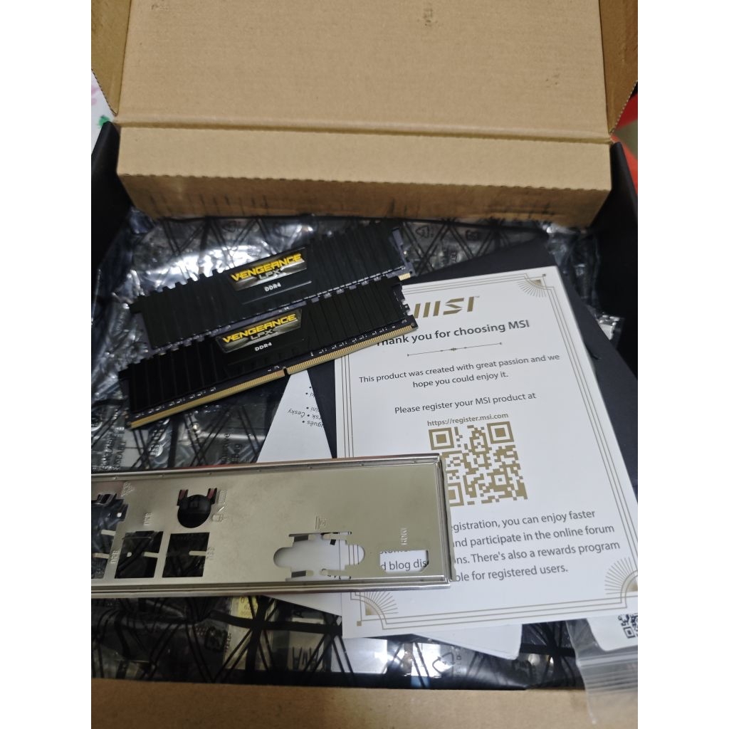 i3 12100f + H610m ram ddr4 8gb 4x2มือสอง