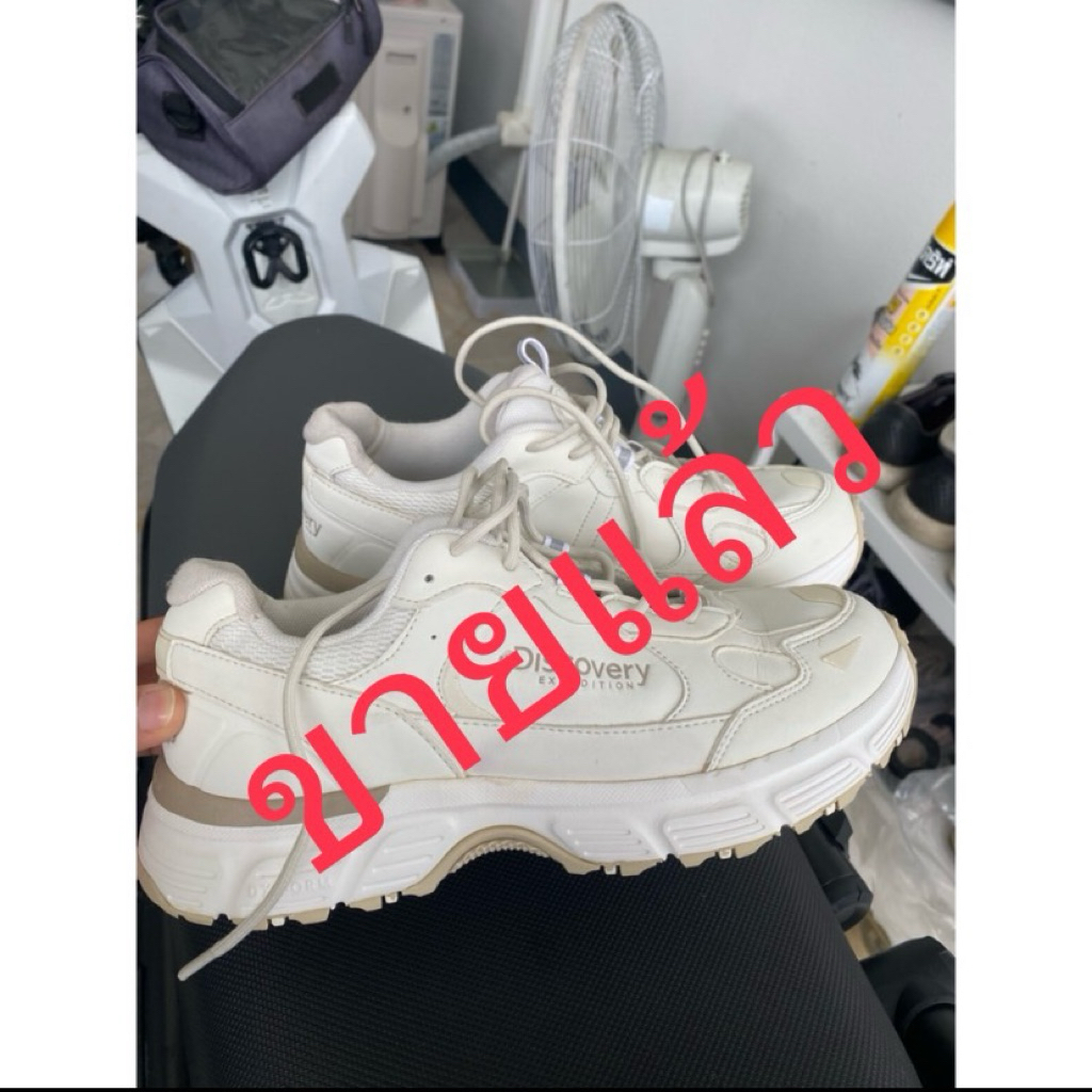 รองเท้าผ้าใบ ยี่ห่อ Discovery Expedition (ขายแล้ว)