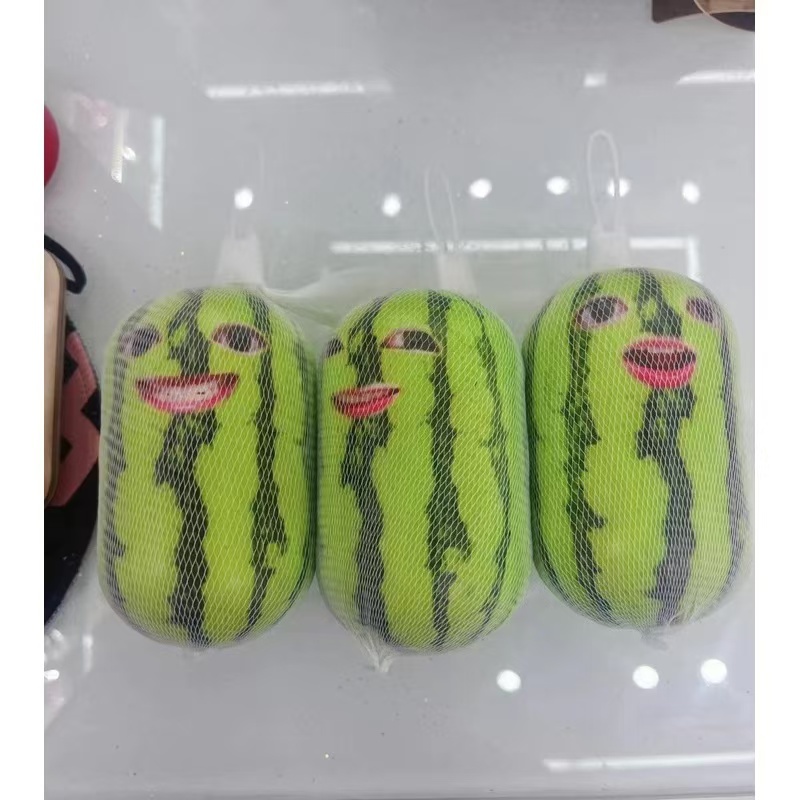 ของเล่นคลายเครียดและตลกที่กำลังเป็นไวรัลใน TikTok รูปแตงโม คืนตัวช้า มีจำหน่ายในกรุงเทพฯ