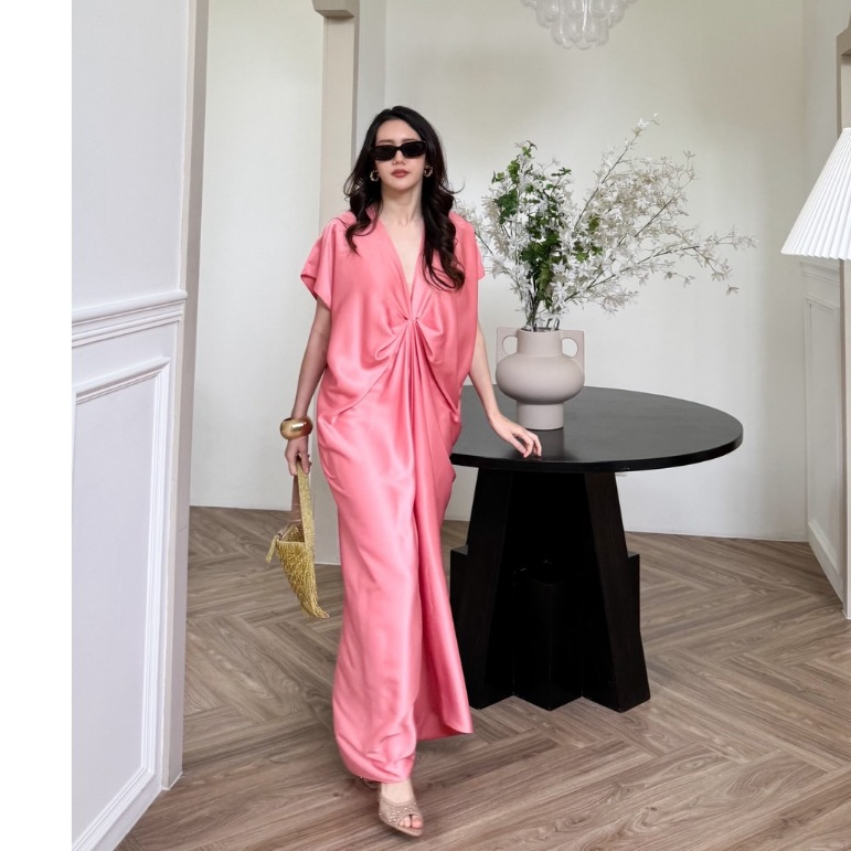 colourblockmatter - Shegrace dress เดรสผ้าซาติน ทรงปล่อย มีน้องใส่ได้