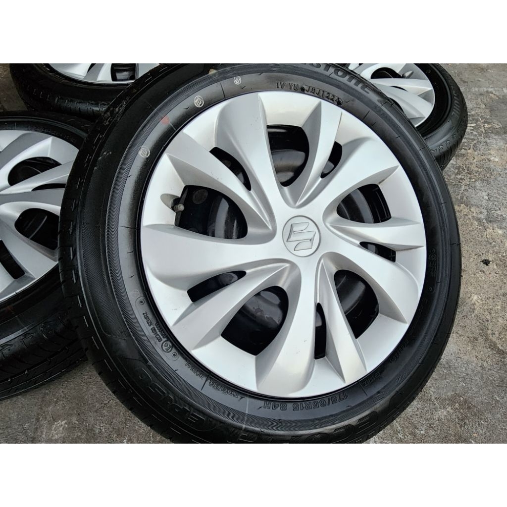 ราคาชุดล่ะ ล้อกะทะพร้อมยางถอดป้ายแดงล้อกะทะ Suzuki Swift ขอบ 15ยาง 175 65R15 Bridgestone EP150 ปี24ส