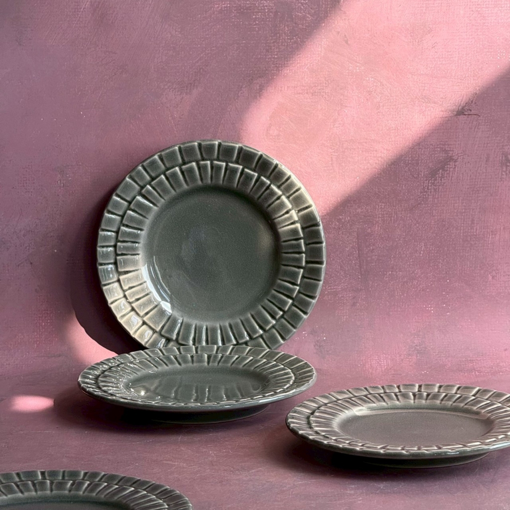 จานขนม จานเซรามิค จาน 6 นิ้ว *เคลือบสีพิเศษ* จานเค้ก จานใส่ของหวาน Dessert Plate เข้าไมโครเวฟได้  - 