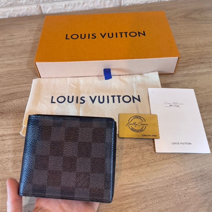 กระเป๋าสตางค์ Louis Vuitton ของแท้ 100% มือสอง ใบสั้น สีฟ้า LV Damier Graphite