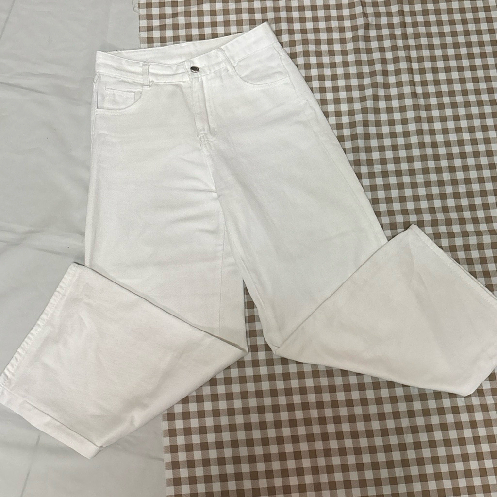 กางเกงยีนส์สีขาว ป้าย belin star✨👀 #กางเกงมือสอง #กางเกงยีนส์ #กางเกงขายาว