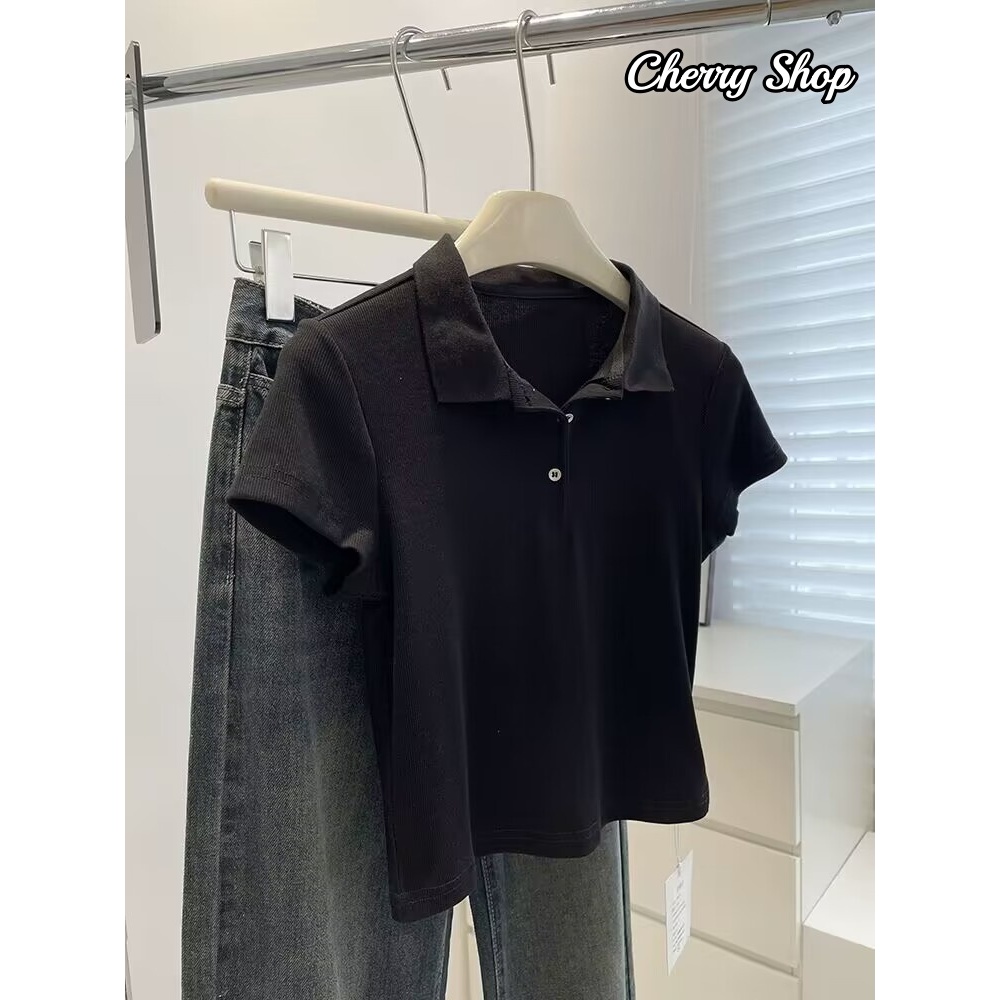cherryshop พร้อมส่ง เสื้อโปโลแขนสั้นผู้หญิงสไตล์เกาหลีมินิมอลแฟชั่น สไตล์สลิมสั้น คอปกแต่งกระดุม แมทช์ได้หลายสไตล์