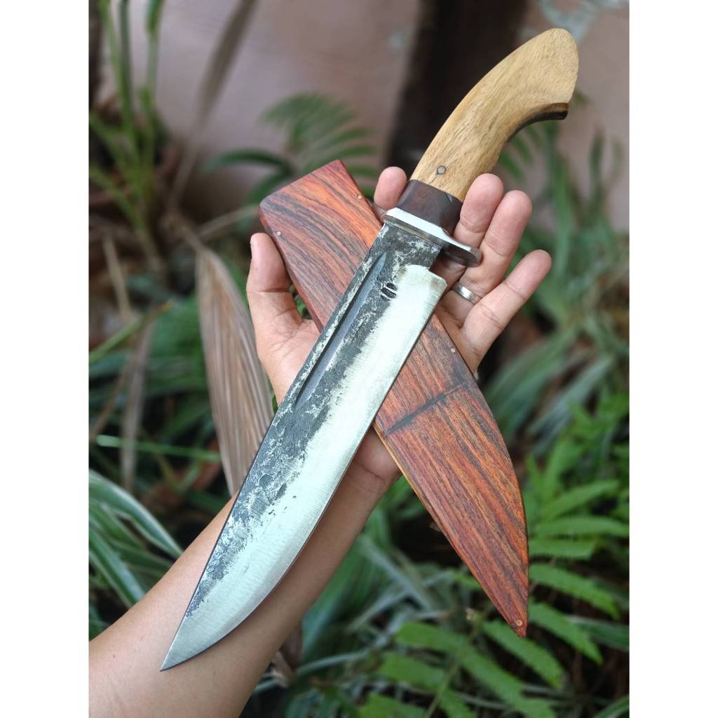 มีดโบวี่ Bowie knife มีดอีเหน็บ มีดเดินป่า แคมป์ 9.1” SUP9 ผิวไฟ เซาะร่อง ด้ามฝักพะยูง การ์ด และหมุด