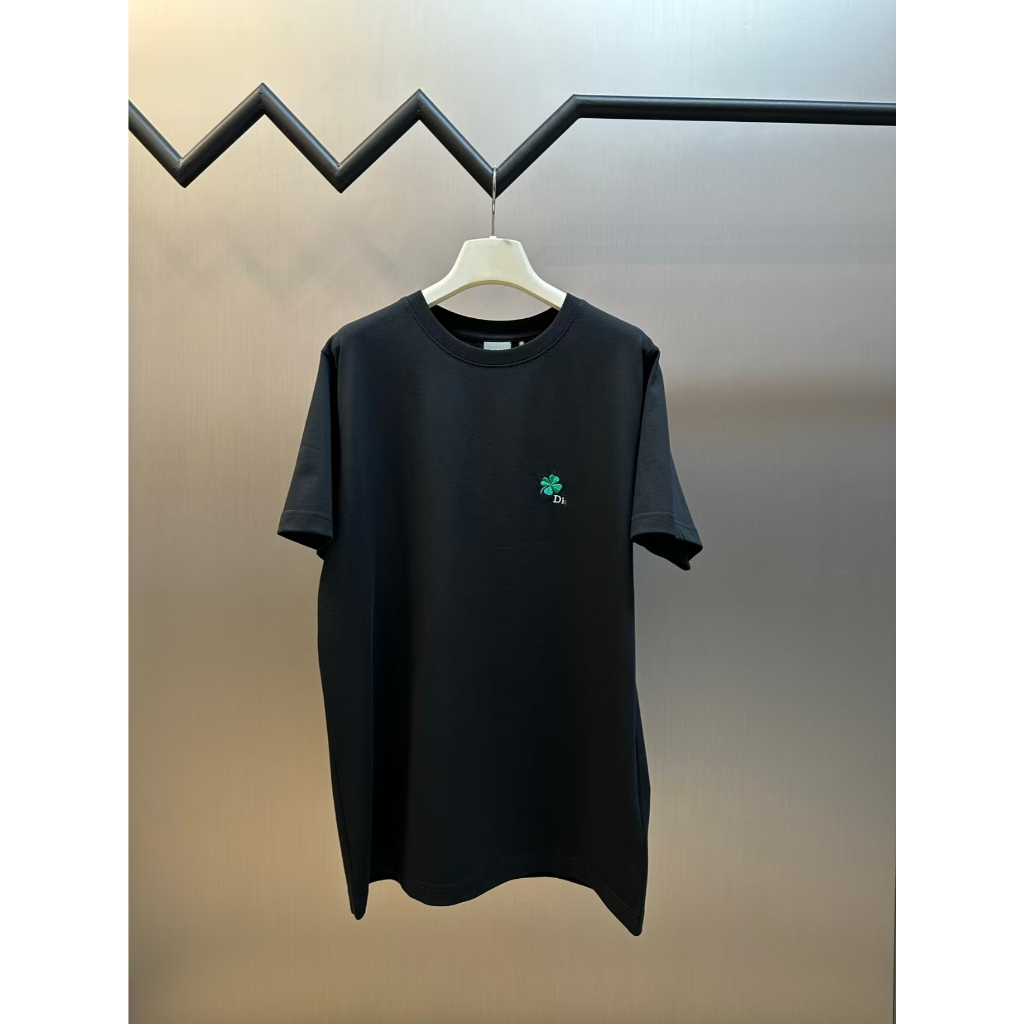 【Wmelon D I  】เสื้อยืด 25SS รูปภาพจริง คุณภาพดี เนื้อผ้าดี งานตัดเย็บประณีต ใส่ได้ทั้งชายและหญิง