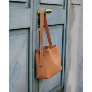 maison KEEPS | The Maison Bag | Suede | กระเป๋าทรง Bucket Bag (สามารถปรับได้ 2 ทรง)