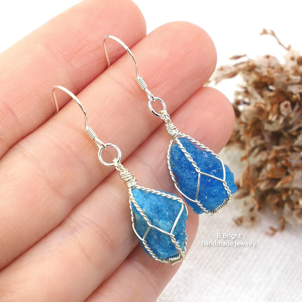 มีส่งด่วน ต่างหูหิน Apatite ดิบ แท้ 100% งานพันลวดทองแดง