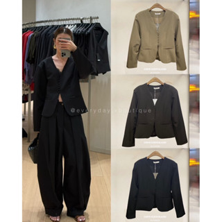 พร้อมส่ง🚩1063 STUDIOX2 CURVE SLEEVES BLAZER (size 01/02 690฿…