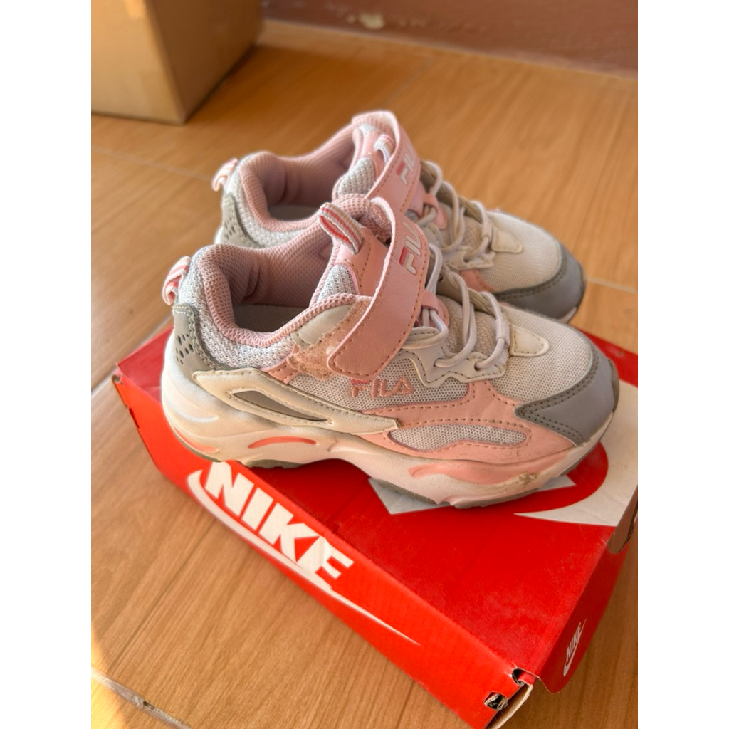 รองเท้าผ้าใบเด็กผู้หญิง_FILAแท้100%