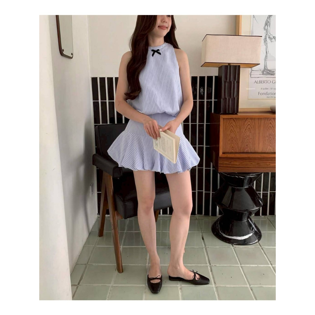 Nomade bkk - Bonjour Set เซ็ทเสื้อแขนกุดกระโปรงบอลลูน Blue size S  สินค้ามือ 2 ไม่มีตำหนิ