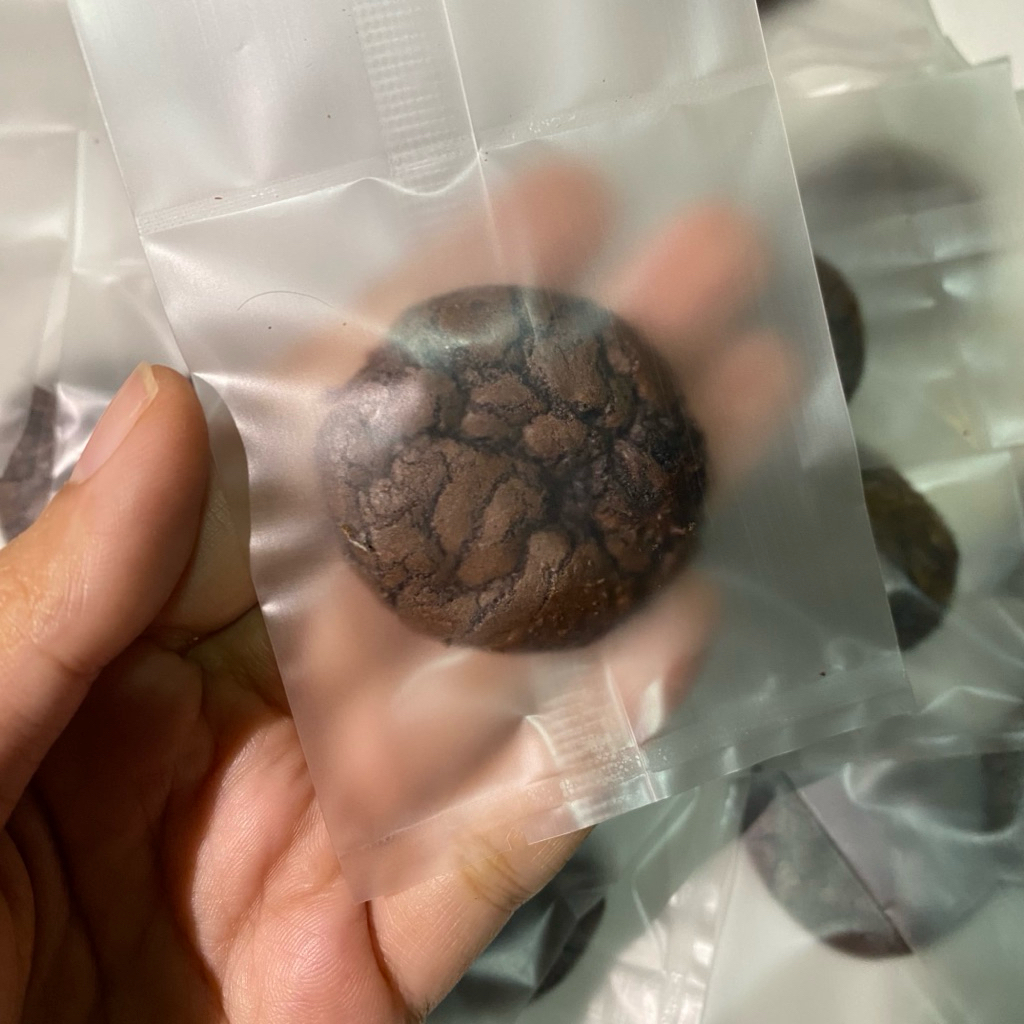 คุกกี้บราวนี่แพ็คเกจถุงซีลใส ชิ้นละ 2 บาท