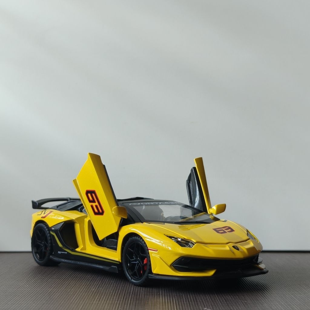 รถโมเดล 1:32 Lamborghini Aventador SVJ Roadster งานดี ละเอียดสมจริง สีสวย เปิดปิดประตูได้ มีไฟ-เสียง
