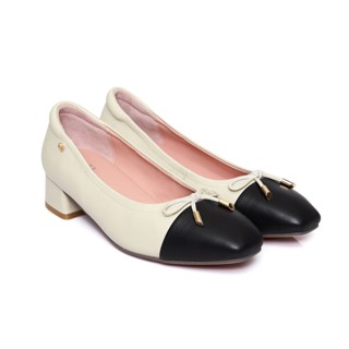 O&B รองเท้าหนังแกะ รุ่น AUDREY CLASSIC HEELS IN BEIGE AVENUE…