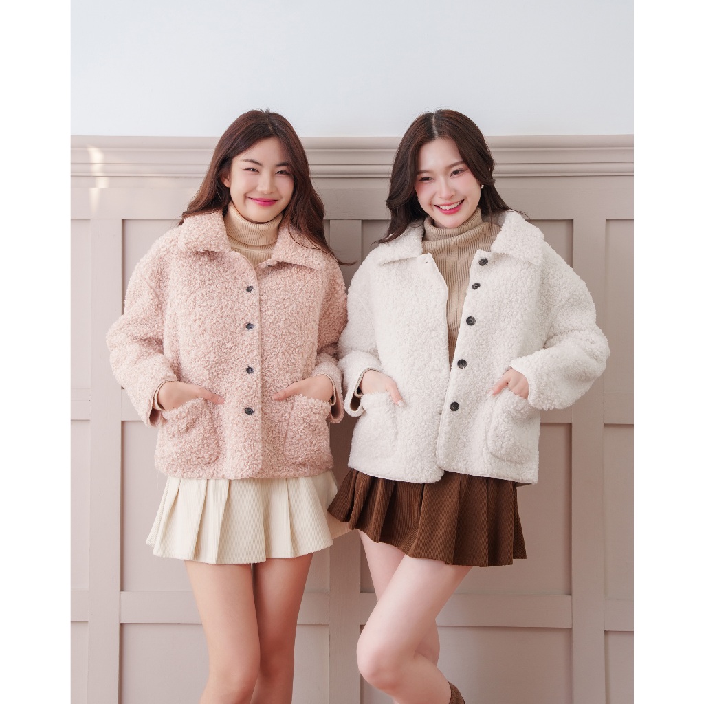 J057 - Fluffy fleece Jacket