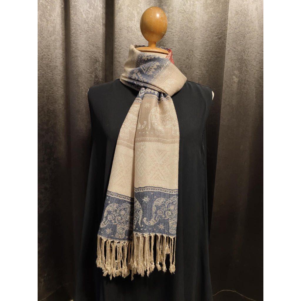 ผ้าพันคอ scarf คลุมไหล่ ลายไทย เนื้อนิ่มเย็นสบาย นุ่มพิเศษ ผ้าทอ100% ของขวัญของฝาก จากบุรีรัมย์