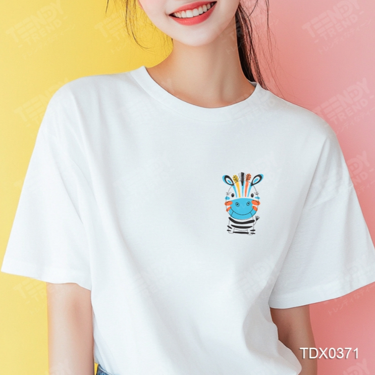 Teendy Trend เสื้อยืดผู้ชาย ผู้หญิง คอตตอน ลายgiraff สีขาว รุ่นTDX0371-WH