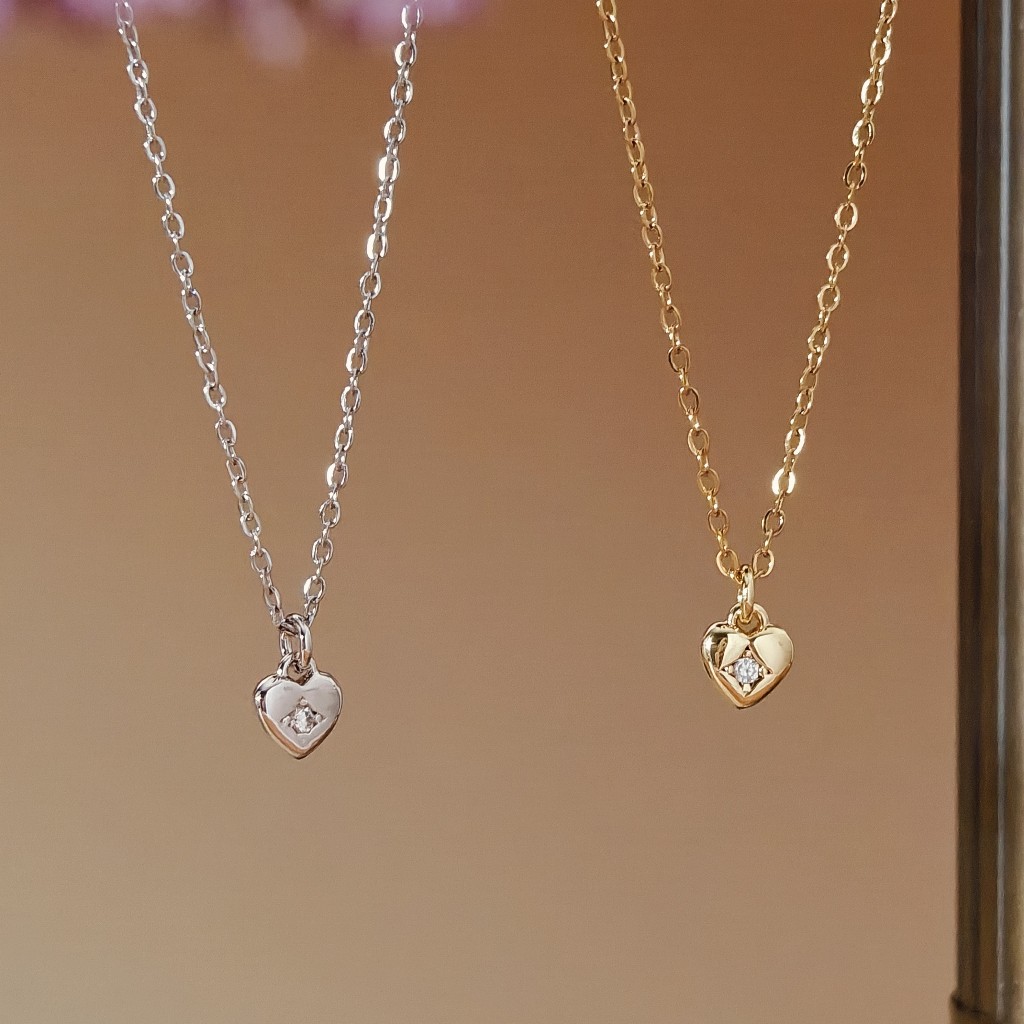Vachana - Minimalist Malachite Necklace (สร้อยมาลาไคต์)