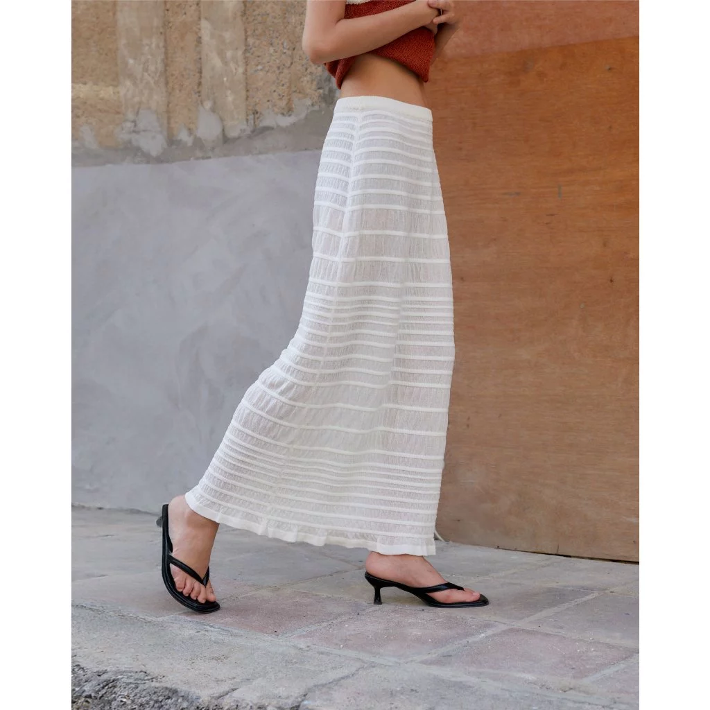 knitCircle - LAGOON Maxi Skirt (5 สี) กระโปรงยาวไหมพรม เอวยางยืด ลายทอย่นทั้งตัว เว้นช่วงกว้างสลับแคบ เนื้อผ้าโปร่ง