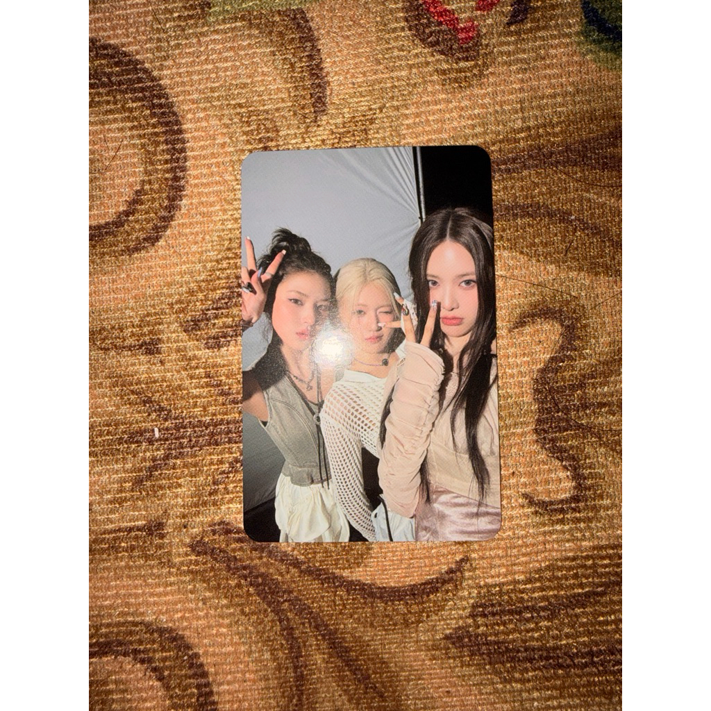 การ์ดแท้! izna “N/a” na Ver. (Mai Jiyoon Jeemin)