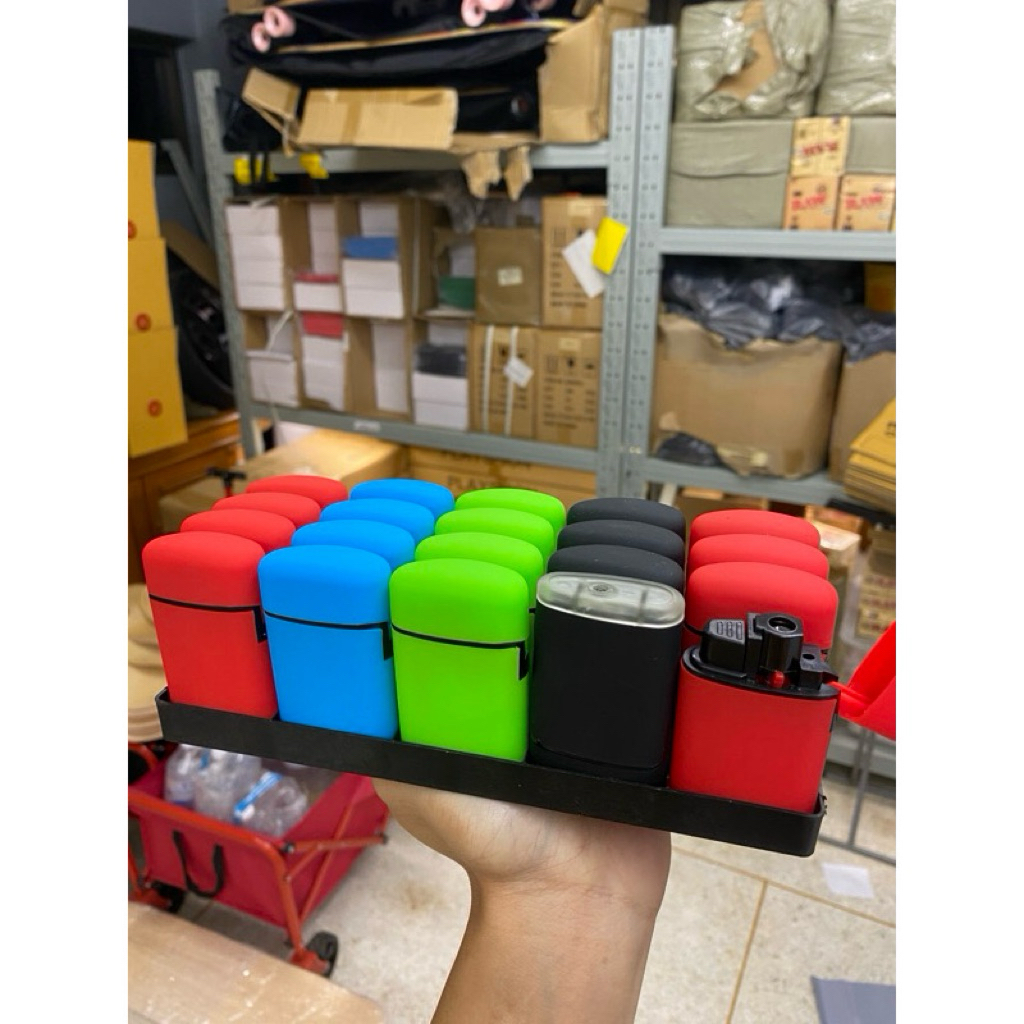 ไฟฟู่ซิปโป้ zippo ยกกล่อง 20 ตัว ( ส่งไว 1-2 วัน ) พร้อมใข้ 🔥