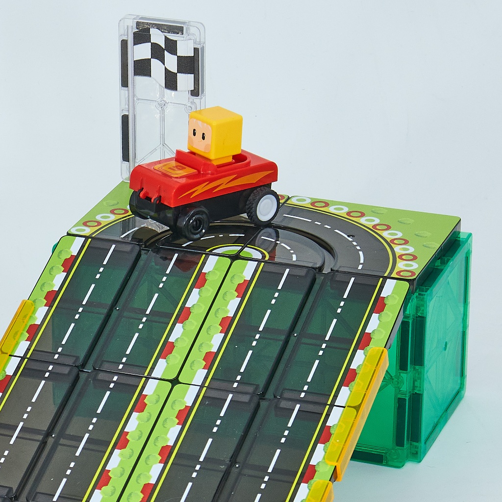 Magnet Tiles Road to The Race ของเล่นตัวต่อแม่เหล็กรางรถชุดสนามแข่ง 53 ชิ้น รูปที่ 5