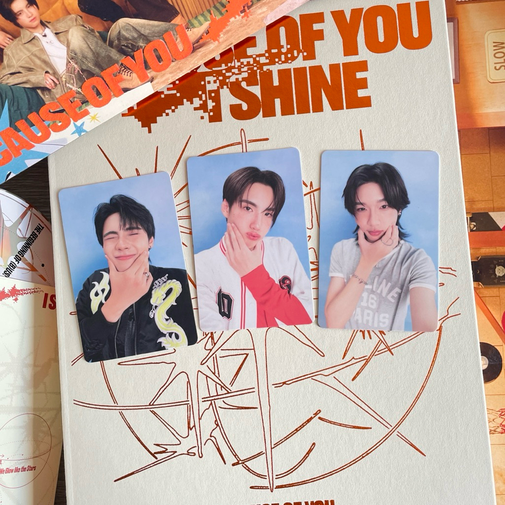 การ์ด BUS THE FIRST ALBUM Ver. Warm Ray Shine☀️