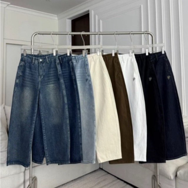 PTJ30300 Demna Barrel Slim กางเกงยีนส์ขากระบอกทรง Barrel กระเป๋าหลังปัก PROMTHONG