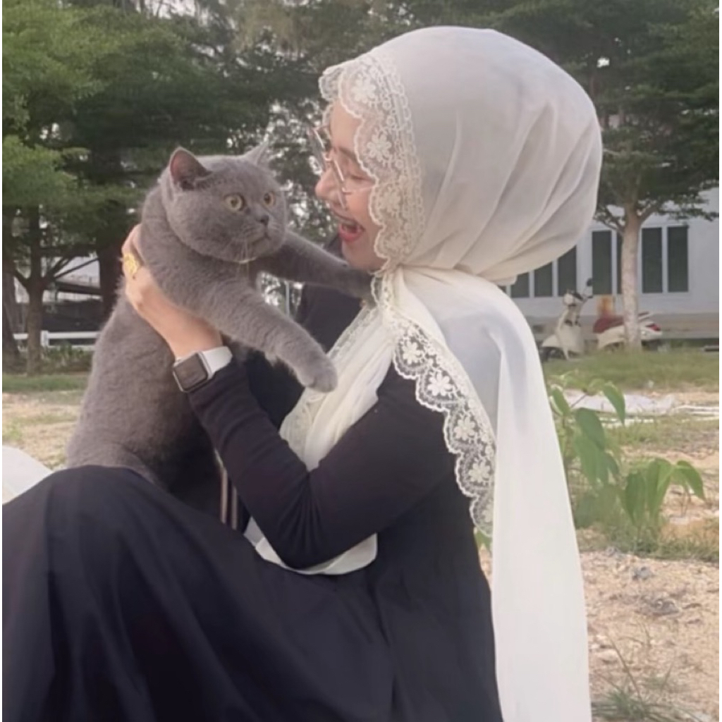 ผ้าพันยาวชีฟอง แต่งขอบลูกไม้ แบรนด์ AY SHOP