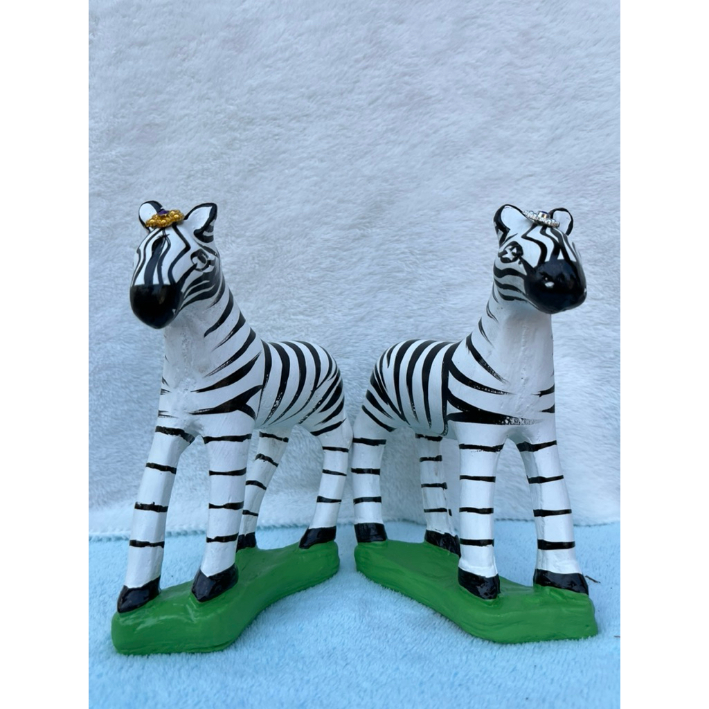 ม้าลายแก้บน รูปปั้นม้าลาย  ม้าลายไหว้ศาล สูง 16.5 ซม.ตัวล่ะ69บาท