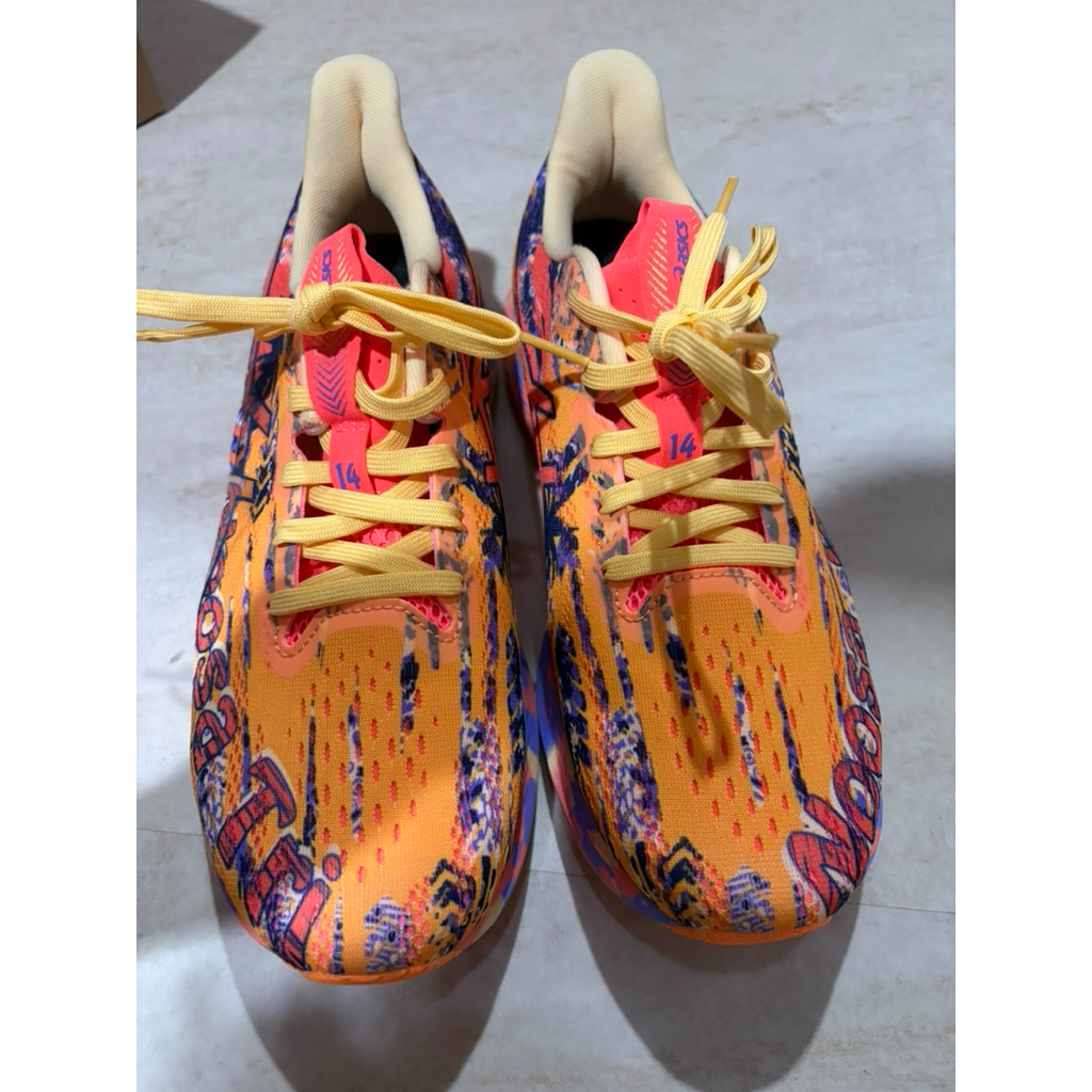 รองเท้าวิ่งผู้หญิง asics running women