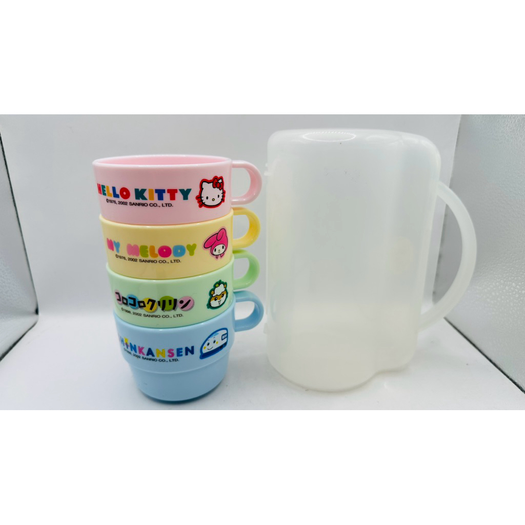 แก้วพลาสติก Sanrio character 2002 stacking cups Made in Japan