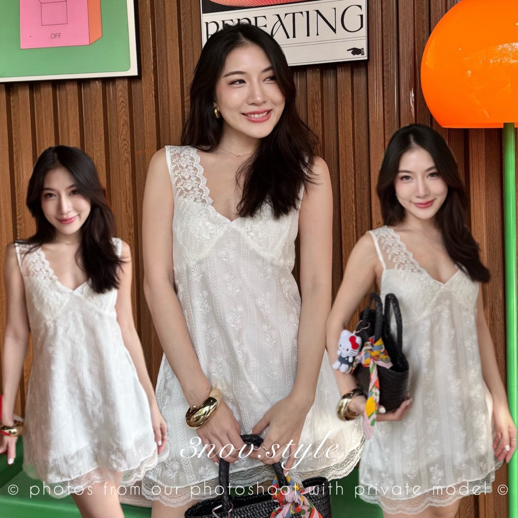 Koharu Lace Dress (小春) : เดรสลูกไม้แต่งอกคอวี คอลูกไม้ซีทรู มีซับในทั้งตัว ผ้าทอพิมพ์ลายดอกไม้