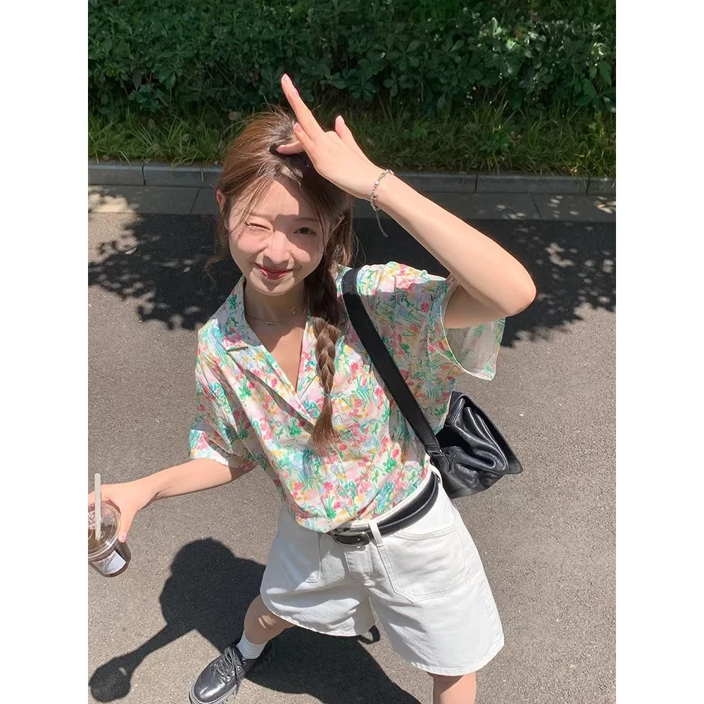 berylstore เสื้อลายดอกสงกราน แขนสั้น คอวี สไตล์ฮาวาย thumbnail 4