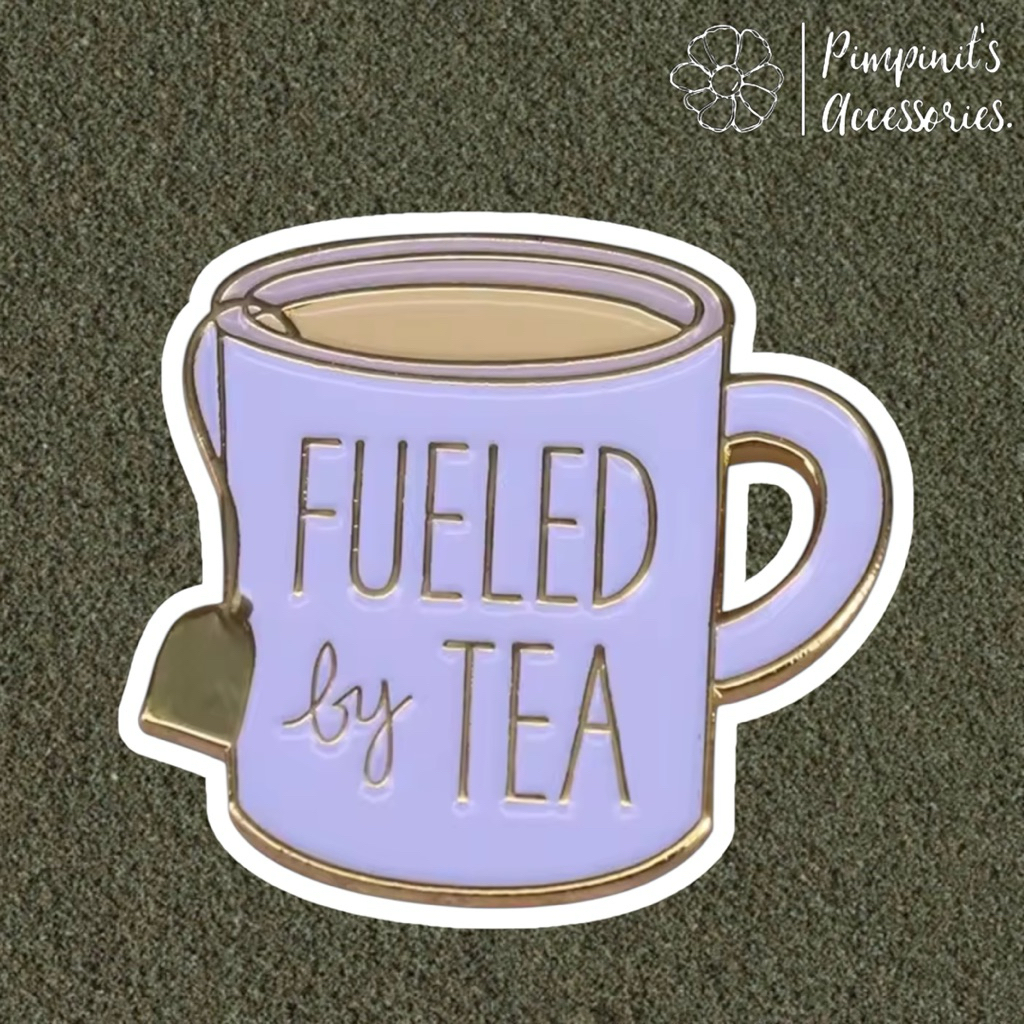 ✿ ร้านในไทยพร้อมส่ง : เข็มกลัดลายแก้วมัคชาสีขาว "FUELED by TEA" | "FUELED by TEA" WHITE TEA MUG Enam