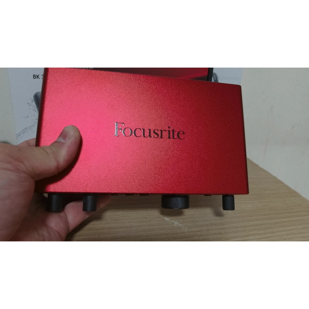 มือสอง Focusrite Scarlett 2i2 (4th Gen) 2in/2out USB Audio Interface  สภาพสวย หมดประกัน