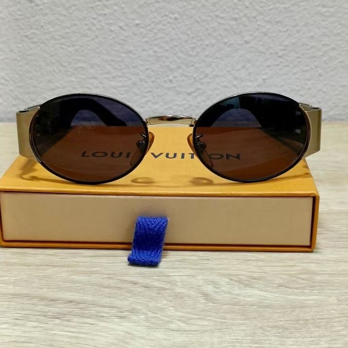 Fendi vintage sunglasses😎