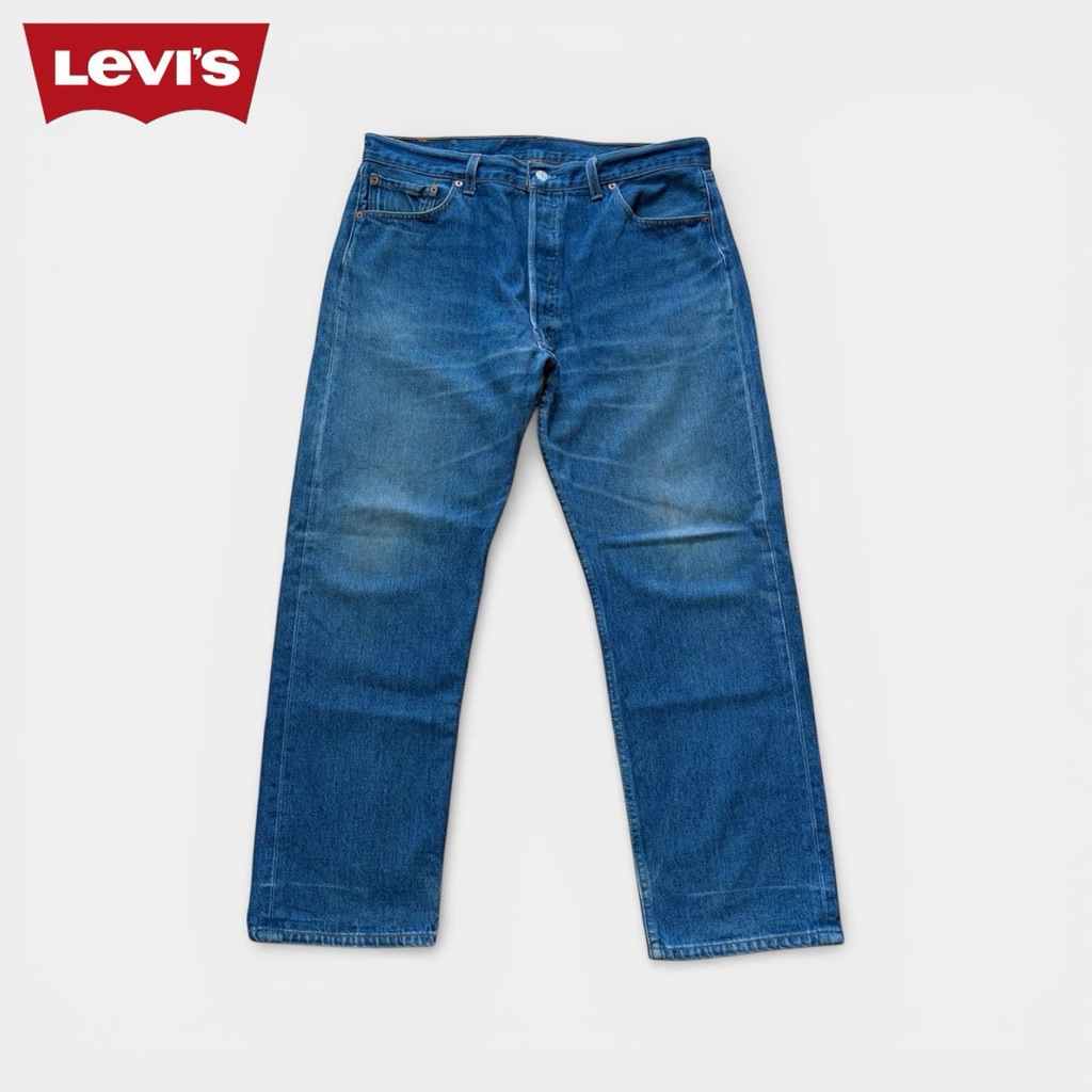 กางเกงยีนส์มือสอง Levi’s 501 เอว38 ยาว40.5 ปลายขา 9 ป้าย made in USA กระดุมเลข 552 สภาพดี ไม่มีตำหนิ