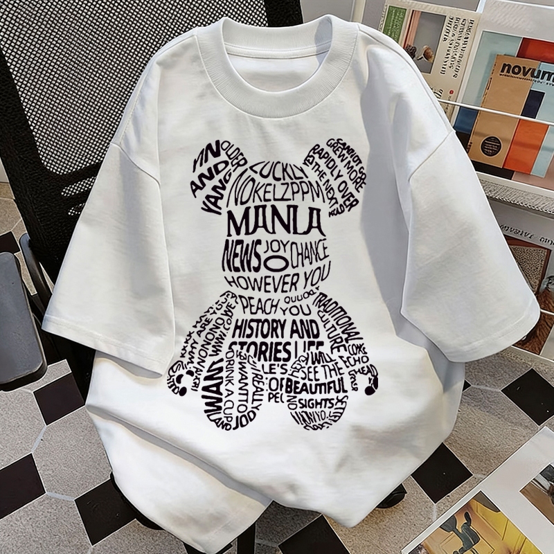 【จัดส่งภายใน 24 ชั่วโมงในกรุงเทพฯ】C06 เสื้อยืดลาย MANLA สไตล์สตรีท ลายหมีน่ารัก ดีไซน์มินิมอล ใส่สบาย ส่งเร็ว