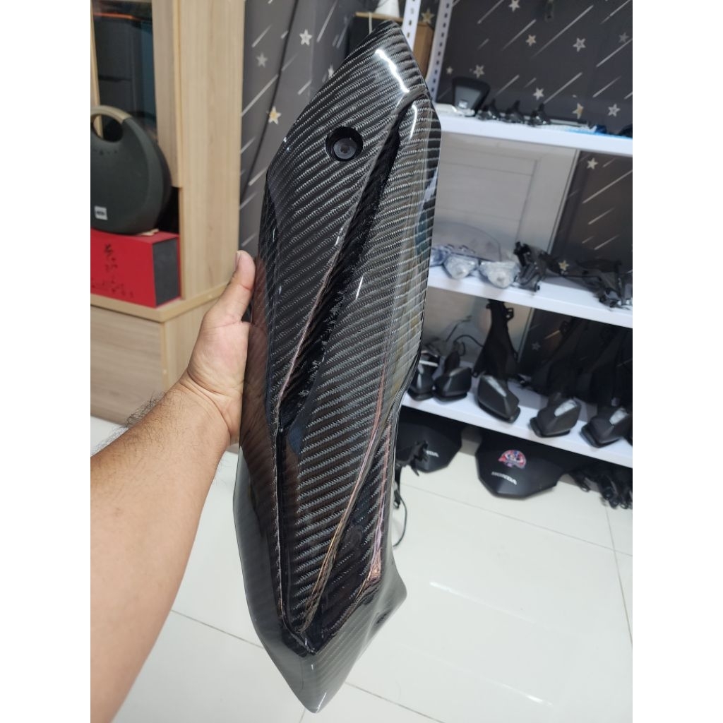 ครอบท่อforza350 บังท่อforza350 คาร์บอนแท้ลาย4
