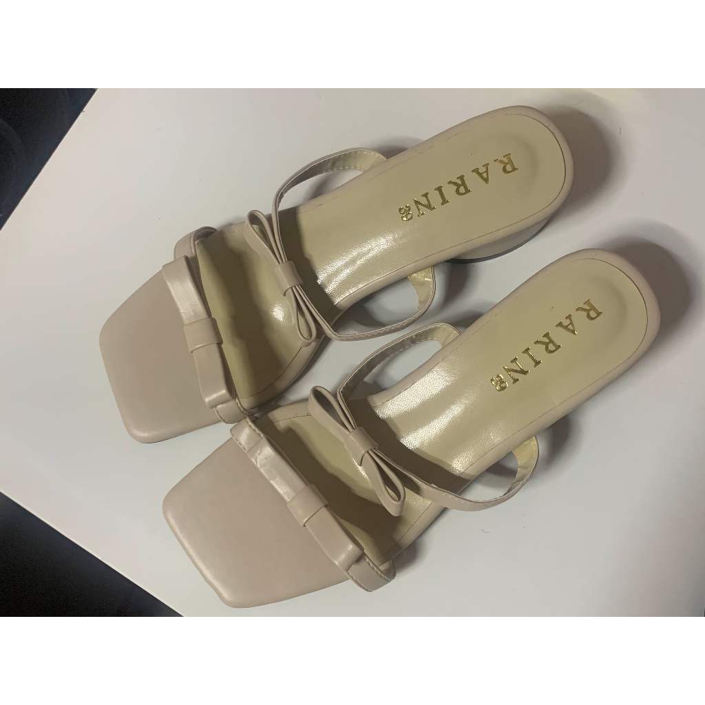 ส่งต่อรองเท้าโบว์Rarin Brand (Candy)สีครีม ส้นสูง1.5 นิ้ว ยังไม่ได้ใช้งาน