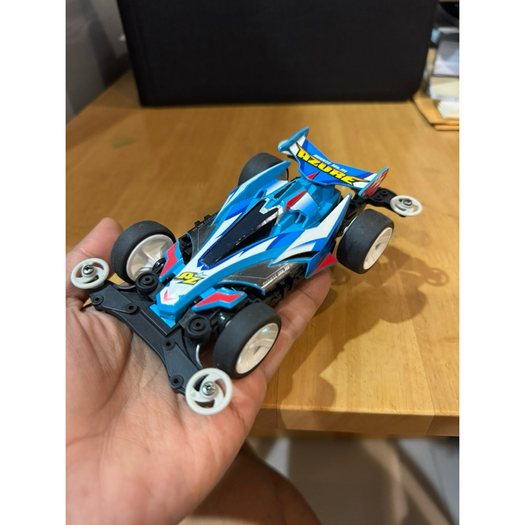 Tamiya 1/32 Mini 4WD Pro Avante Mk.III Azure model car kit